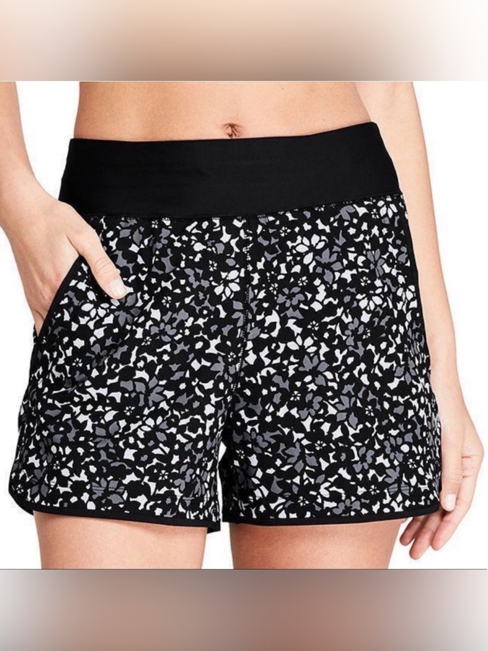Lands End Women’s Swim Shorts 5” Quick Dry Black White Floral